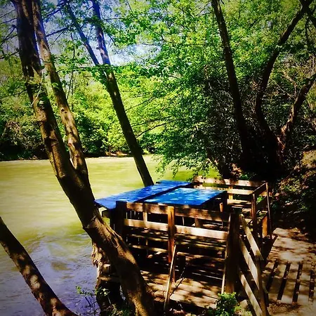 River Side *
